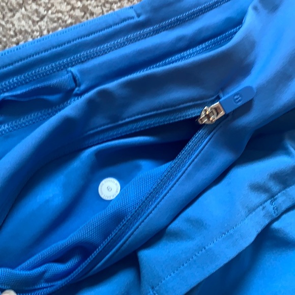 Lululemon Blue Nike speed up 2.5” shorts - Picture 8 of 9